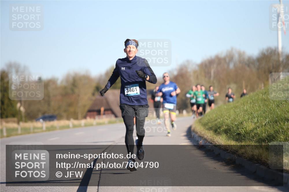 06.04.2025 - 44. Internationalen Wilhelmsburger Insellauf Jannik Wohlers http://msf.ph/oto/7604790 06.04.2025 09:22:13 Laufen 3461 meine-sportfotos.de
