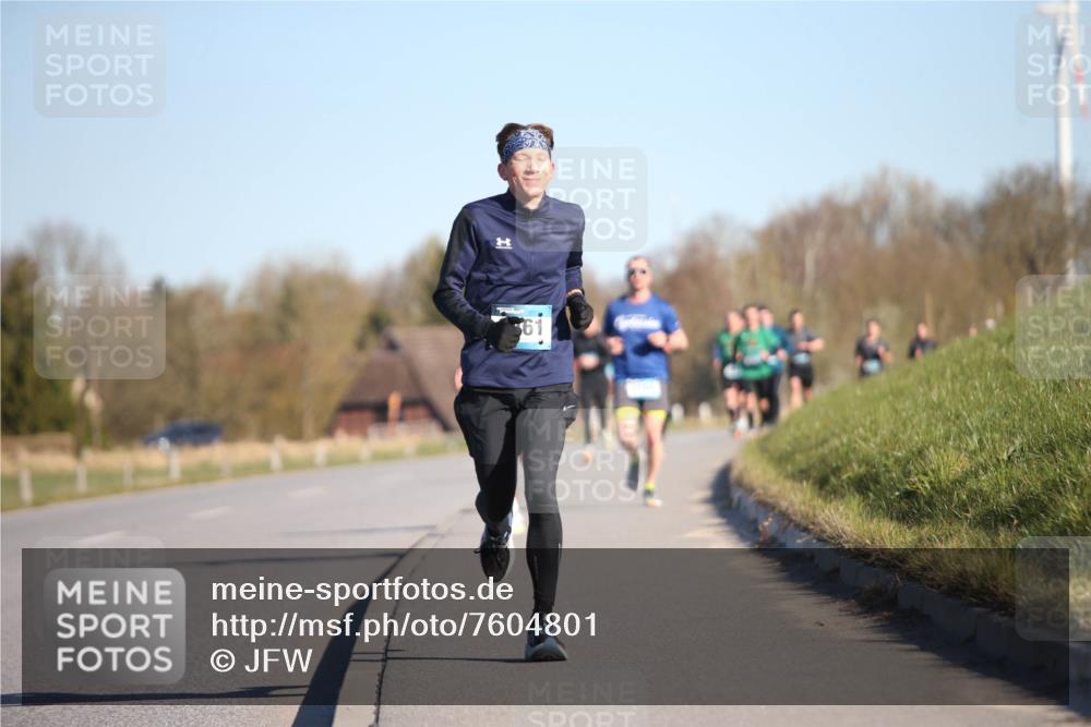 06.04.2025 - 44. Internationalen Wilhelmsburger Insellauf Jannik Wohlers http://msf.ph/oto/7604801 06.04.2025 09:22:13 Laufen 1 meine-sportfotos.de