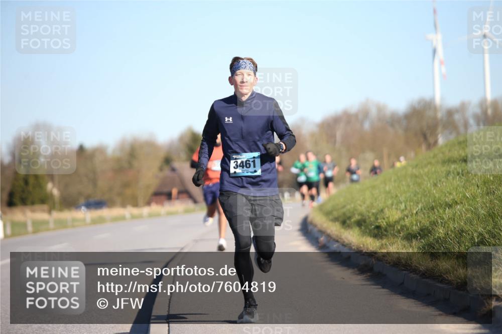 06.04.2025 - 44. Internationalen Wilhelmsburger Insellauf Jannik Wohlers http://msf.ph/oto/7604819 06.04.2025 09:22:14 Laufen 3461 meine-sportfotos.de