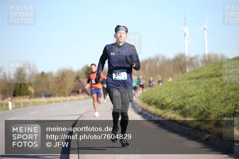 06.04.2025 - 44. Internationalen Wilhelmsburger Insellauf Jannik Wohlers http://msf.ph/oto/7604829 06.04.2025 09:22:15 Laufen 3461 meine-sportfotos.de