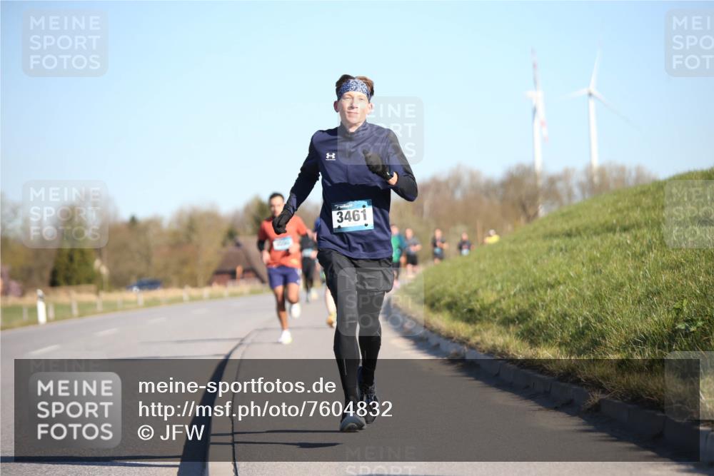 06.04.2025 - 44. Internationalen Wilhelmsburger Insellauf Jannik Wohlers http://msf.ph/oto/7604832 06.04.2025 09:22:15 Laufen 3461 meine-sportfotos.de