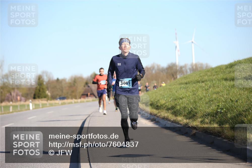 06.04.2025 - 44. Internationalen Wilhelmsburger Insellauf Jannik Wohlers http://msf.ph/oto/7604837 06.04.2025 09:22:15 Laufen 3461 meine-sportfotos.de