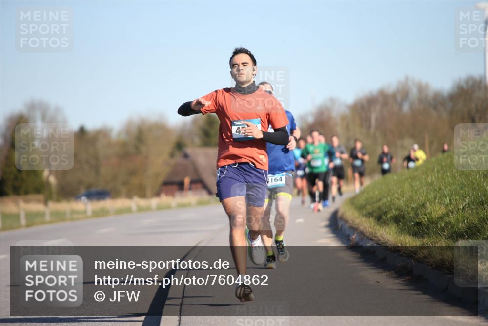 06.04.2025 - 44. Internationalen Wilhelmsburger Insellauf Jannik Wohlers http://msf.ph/oto/7604862 06.04.2025 09:22:18 Laufen 4, 3164 meine-sportfotos.de