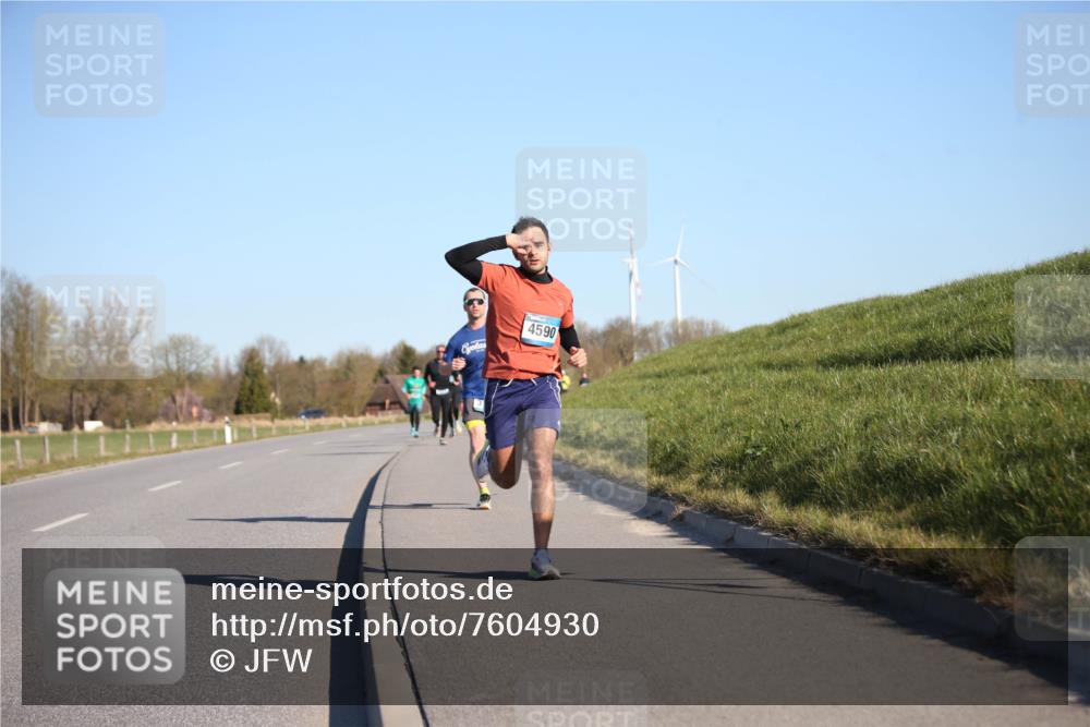 06.04.2025 - 44. Internationalen Wilhelmsburger Insellauf Jannik Wohlers http://msf.ph/oto/7604930 06.04.2025 09:22:20 Laufen 4590 meine-sportfotos.de