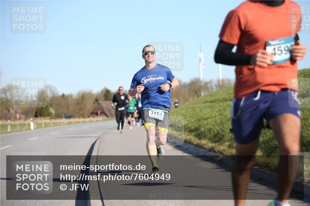 06.04.2025 - 44. Internationalen Wilhelmsburger Insellauf Jannik Wohlers http://msf.ph/oto/7604949 06.04.2025 09:22:21 Laufen 459, 3164 meine-sportfotos.de