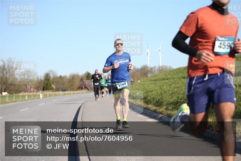 06.04.2025 - 44. Internationalen Wilhelmsburger Insellauf Jannik Wohlers http://msf.ph/oto/7604956 06.04.2025 09:22:21 Laufen 459, 3164 meine-sportfotos.de