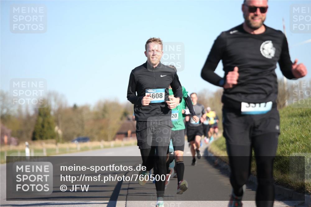 06.04.2025 - 44. Internationalen Wilhelmsburger Insellauf Jannik Wohlers http://msf.ph/oto/7605007 06.04.2025 09:22:27 Laufen 608, 20, 522 meine-sportfotos.de