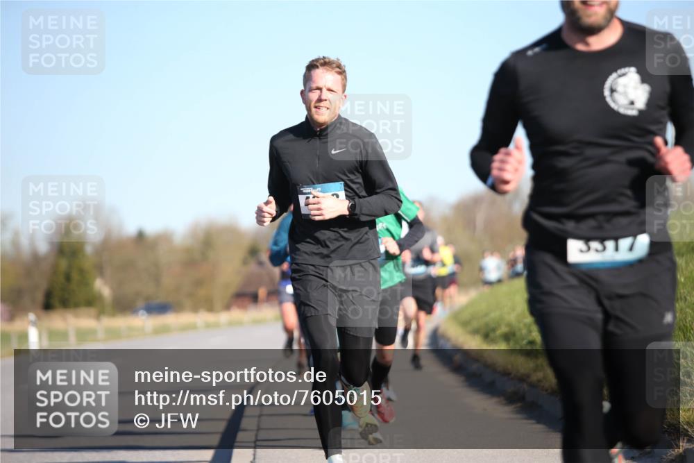 06.04.2025 - 44. Internationalen Wilhelmsburger Insellauf Jannik Wohlers http://msf.ph/oto/7605015 06.04.2025 09:22:28 Laufen 3317 meine-sportfotos.de