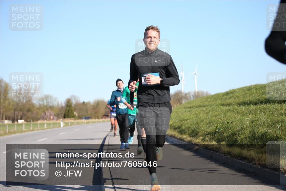 06.04.2025 - 44. Internationalen Wilhelmsburger Insellauf Jannik Wohlers http://msf.ph/oto/7605046 06.04.2025 09:22:29 Laufen 3395, 0 meine-sportfotos.de