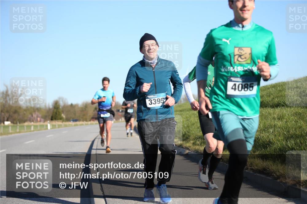 06.04.2025 - 44. Internationalen Wilhelmsburger Insellauf Jannik Wohlers http://msf.ph/oto/7605109 06.04.2025 09:22:32 Laufen 3395, 4085 meine-sportfotos.de