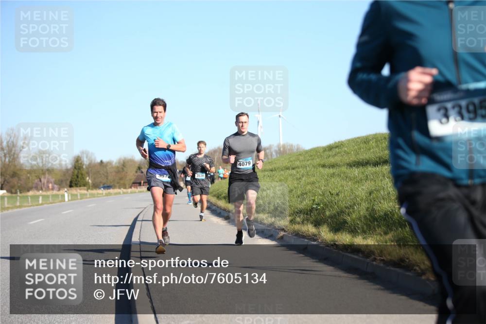 06.04.2025 - 44. Internationalen Wilhelmsburger Insellauf Jannik Wohlers http://msf.ph/oto/7605134 06.04.2025 09:22:33 Laufen 357, 4079, 3395 meine-sportfotos.de
