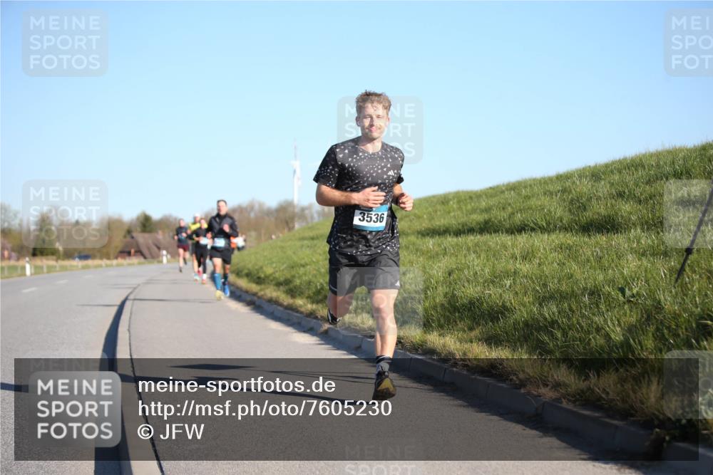 06.04.2025 - 44. Internationalen Wilhelmsburger Insellauf Jannik Wohlers http://msf.ph/oto/7605230 06.04.2025 09:22:36 Laufen 3536 meine-sportfotos.de
