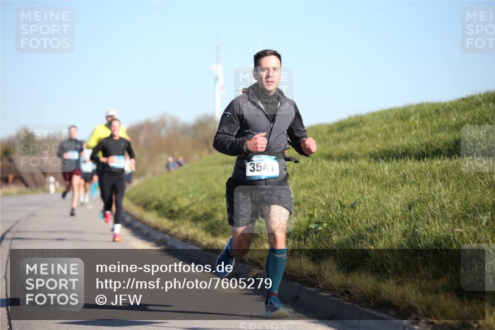 06.04.2025 - 44. Internationalen Wilhelmsburger Insellauf Jannik Wohlers http://msf.ph/oto/7605279 06.04.2025 09:22:39 Laufen 3541 meine-sportfotos.de
