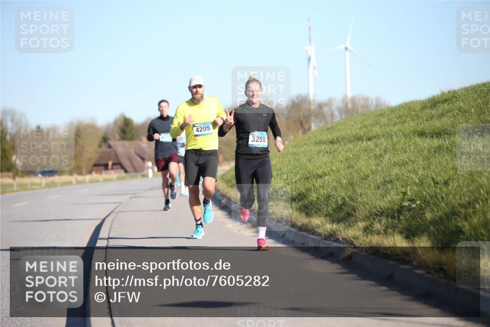06.04.2025 - 44. Internationalen Wilhelmsburger Insellauf Jannik Wohlers http://msf.ph/oto/7605282 06.04.2025 09:22:41 Laufen 4311, 4205, 3250 meine-sportfotos.de