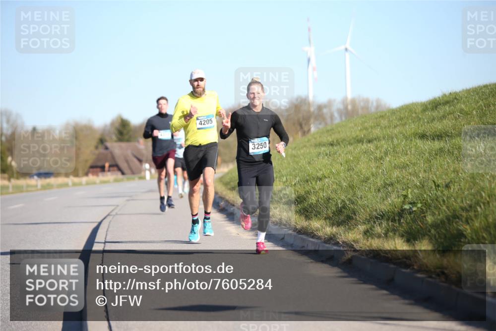 06.04.2025 - 44. Internationalen Wilhelmsburger Insellauf Jannik Wohlers http://msf.ph/oto/7605284 06.04.2025 09:22:42 Laufen 4205, 3250 meine-sportfotos.de