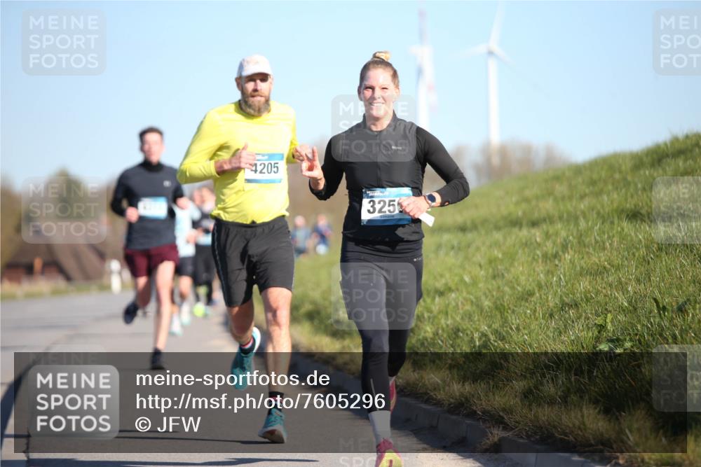 06.04.2025 - 44. Internationalen Wilhelmsburger Insellauf Jannik Wohlers http://msf.ph/oto/7605296 06.04.2025 09:22:42 Laufen 4205, 325 meine-sportfotos.de