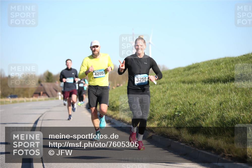 06.04.2025 - 44. Internationalen Wilhelmsburger Insellauf Jannik Wohlers http://msf.ph/oto/7605305 06.04.2025 09:22:43 Laufen 4205, 3250 meine-sportfotos.de