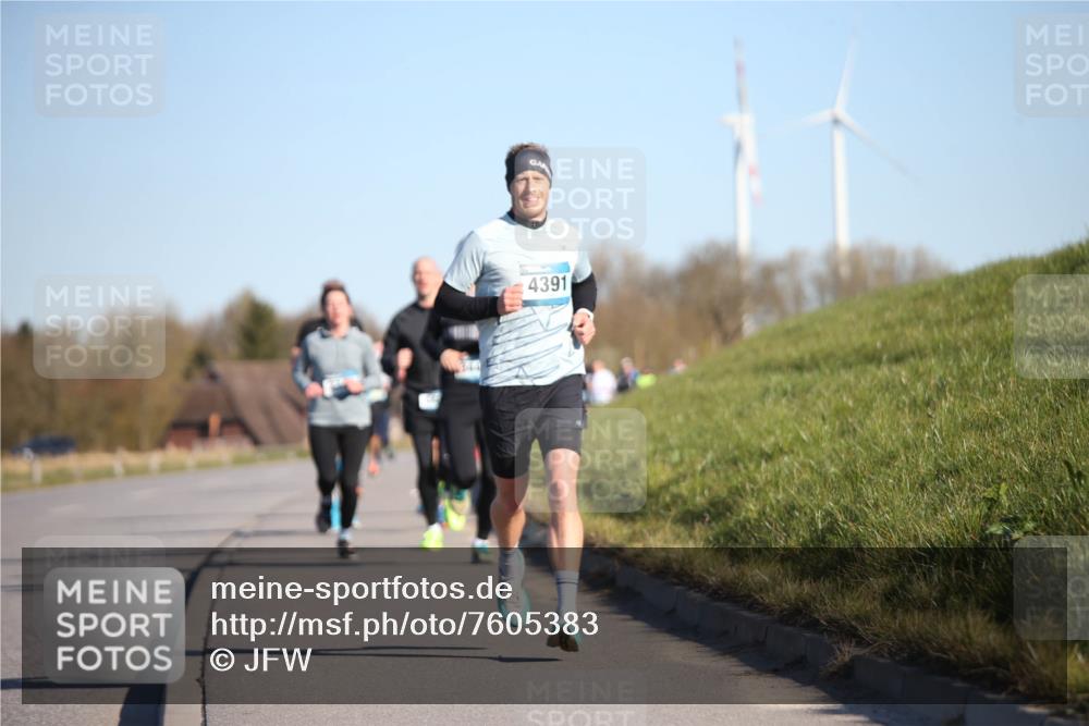 06.04.2025 - 44. Internationalen Wilhelmsburger Insellauf Jannik Wohlers http://msf.ph/oto/7605383 06.04.2025 09:22:48 Laufen 344, 4391 meine-sportfotos.de