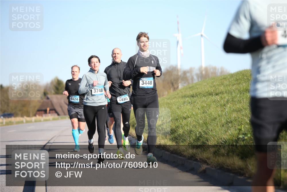06.04.2025 - 44. Internationalen Wilhelmsburger Insellauf Jannik Wohlers http://msf.ph/oto/7609010 06.04.2025 09:22:51 Laufen 4424, 3748, 4496, 3448 meine-sportfotos.de