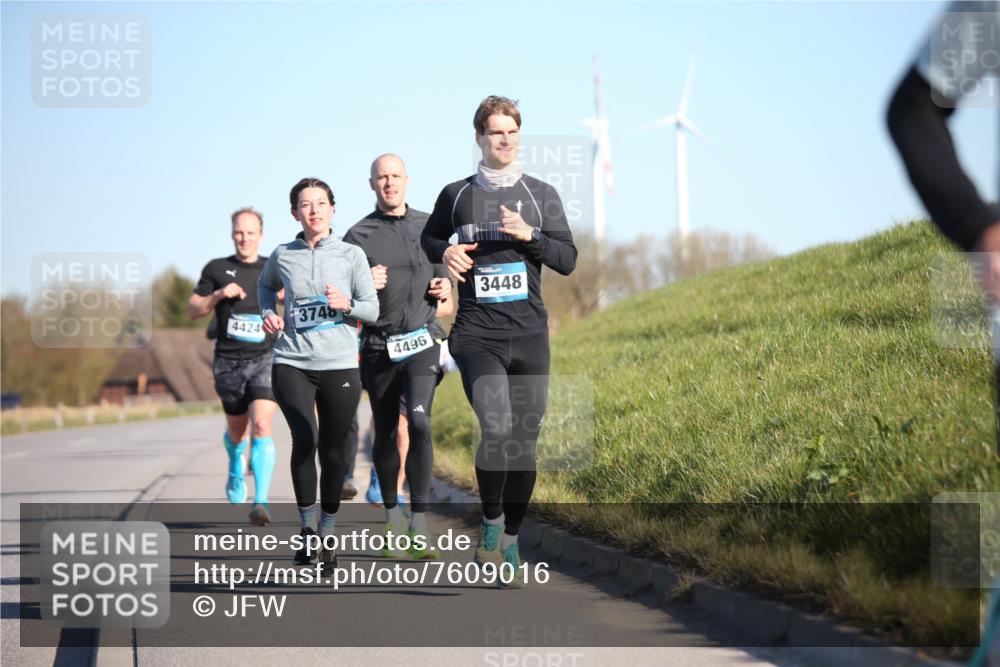 06.04.2025 - 44. Internationalen Wilhelmsburger Insellauf Jannik Wohlers http://msf.ph/oto/7609016 06.04.2025 09:22:51 Laufen 4424, 3748, 4496, 3448 meine-sportfotos.de