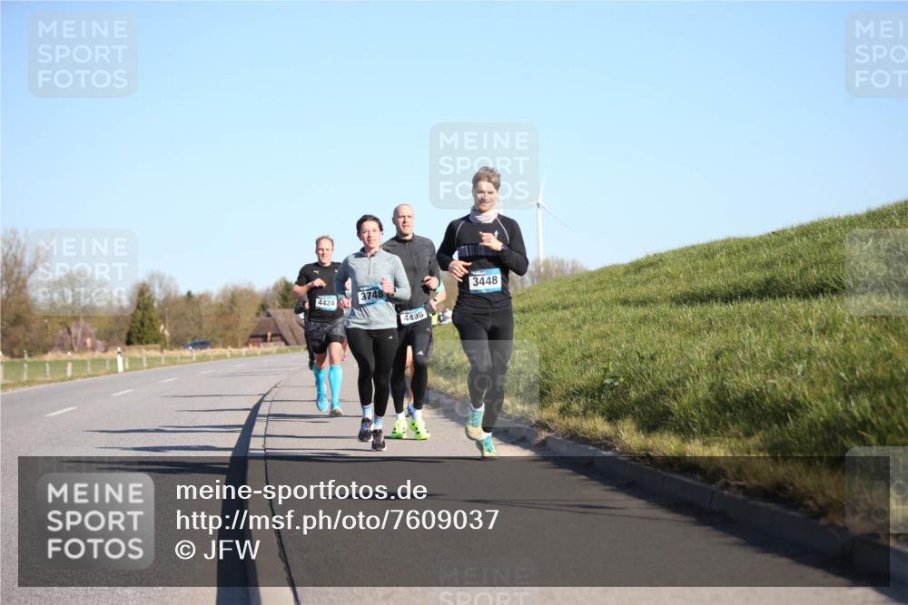 06.04.2025 - 44. Internationalen Wilhelmsburger Insellauf Jannik Wohlers http://msf.ph/oto/7609037 06.04.2025 09:22:52 Laufen 4424, 3748, 4496, 3448 meine-sportfotos.de