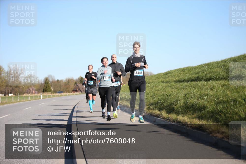 06.04.2025 - 44. Internationalen Wilhelmsburger Insellauf Jannik Wohlers http://msf.ph/oto/7609048 06.04.2025 09:22:52 Laufen 4424, 3748, 4496, 3448 meine-sportfotos.de