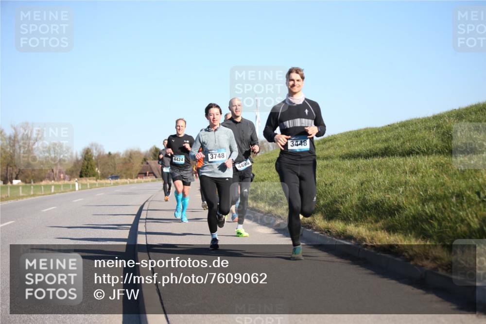 06.04.2025 - 44. Internationalen Wilhelmsburger Insellauf Jannik Wohlers http://msf.ph/oto/7609062 06.04.2025 09:22:53 Laufen 3748, 4424, 4496, 3448 meine-sportfotos.de