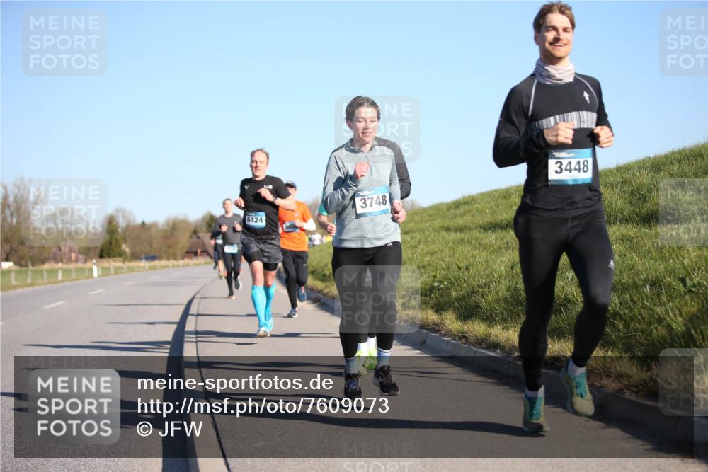 06.04.2025 - 44. Internationalen Wilhelmsburger Insellauf Jannik Wohlers http://msf.ph/oto/7609073 06.04.2025 09:22:53 Laufen 3748, 4424, 3448 meine-sportfotos.de