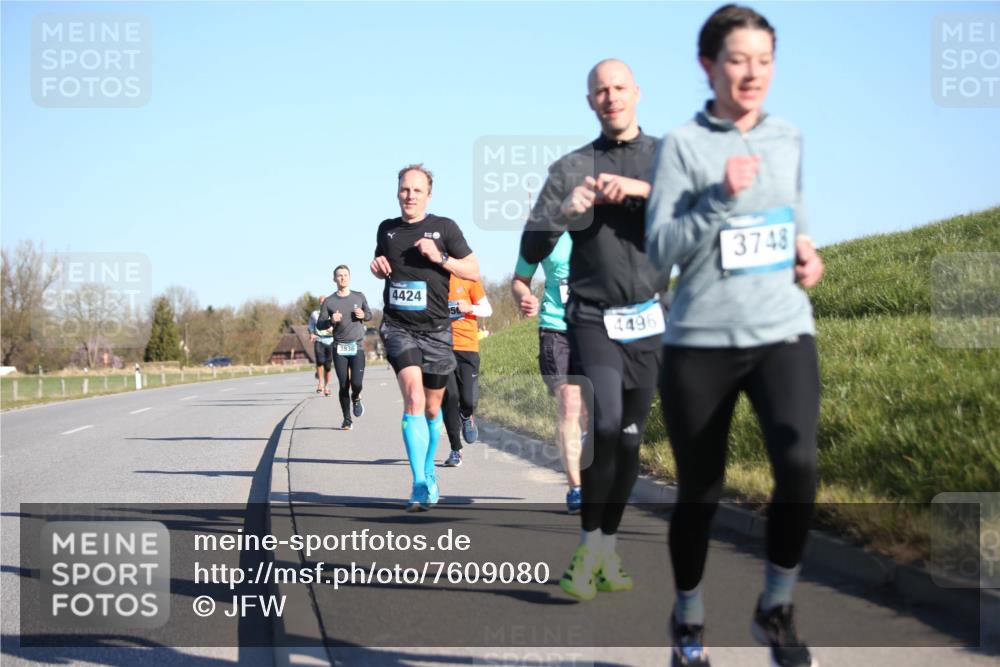 06.04.2025 - 44. Internationalen Wilhelmsburger Insellauf Jannik Wohlers http://msf.ph/oto/7609080 06.04.2025 09:22:54 Laufen 3836, 4424, 4496, 3748 meine-sportfotos.de