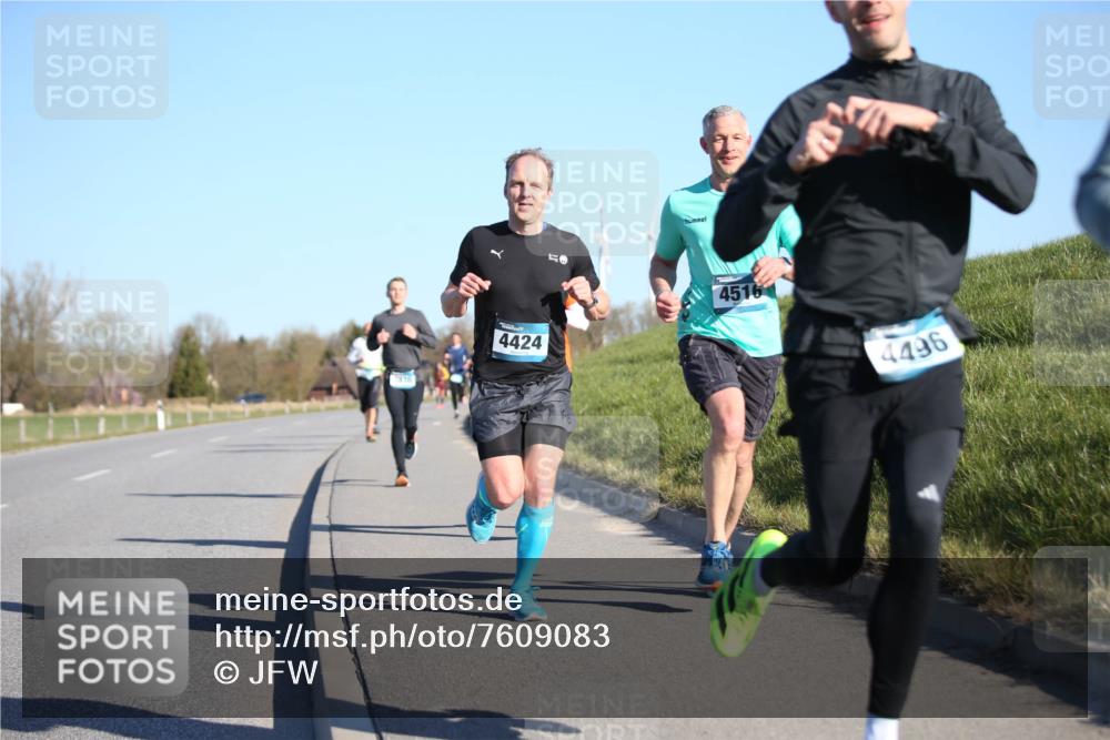 06.04.2025 - 44. Internationalen Wilhelmsburger Insellauf Jannik Wohlers http://msf.ph/oto/7609083 06.04.2025 09:22:55 Laufen 1836, 4424, 10, 4516, 4496 meine-sportfotos.de