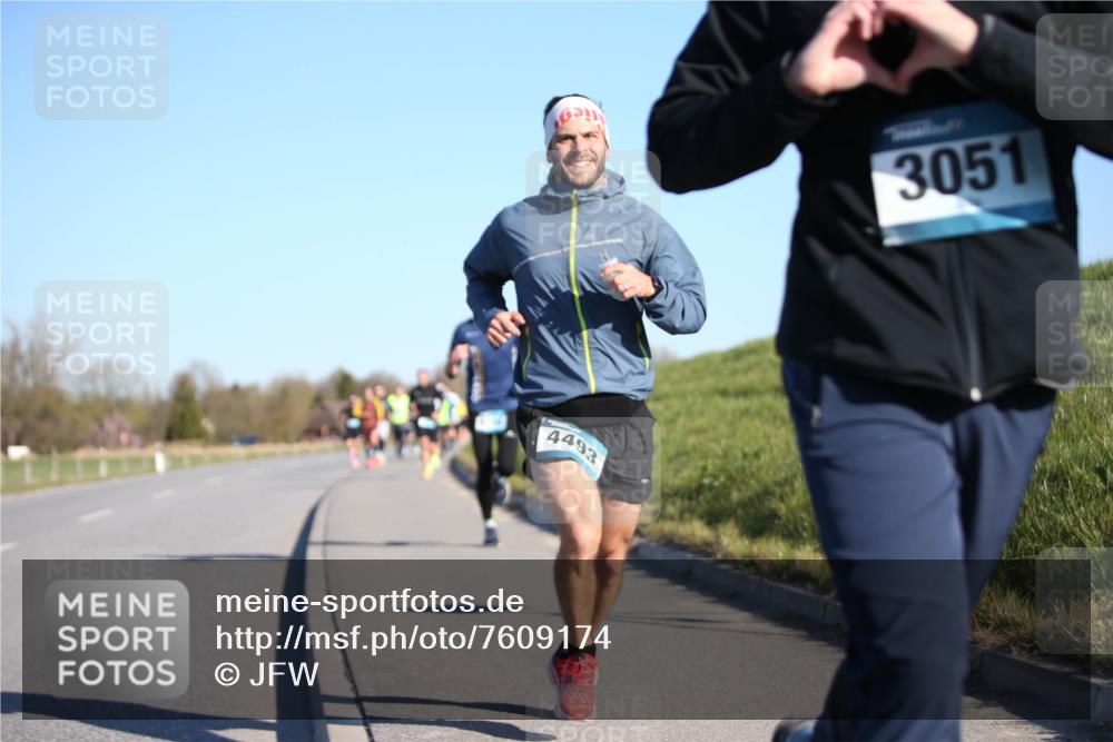 06.04.2025 - 44. Internationalen Wilhelmsburger Insellauf Jannik Wohlers http://msf.ph/oto/7609174 06.04.2025 09:23:04 Laufen 4493, 3051 meine-sportfotos.de