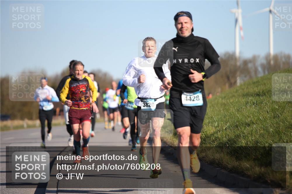 06.04.2025 - 44. Internationalen Wilhelmsburger Insellauf Jannik Wohlers http://msf.ph/oto/7609208 06.04.2025 09:23:10 Laufen 4428, 3820 meine-sportfotos.de
