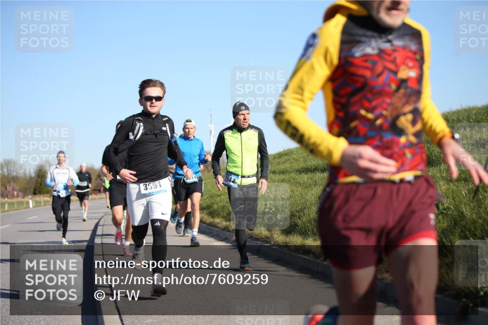 06.04.2025 - 44. Internationalen Wilhelmsburger Insellauf Jannik Wohlers http://msf.ph/oto/7609259 06.04.2025 09:23:16 Laufen 3591, 46141 meine-sportfotos.de