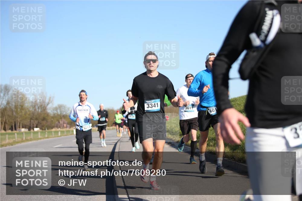 06.04.2025 - 44. Internationalen Wilhelmsburger Insellauf Jannik Wohlers http://msf.ph/oto/7609280 06.04.2025 09:23:17 Laufen 4013, 4136, 3341, 3611, 401, 3 meine-sportfotos.de