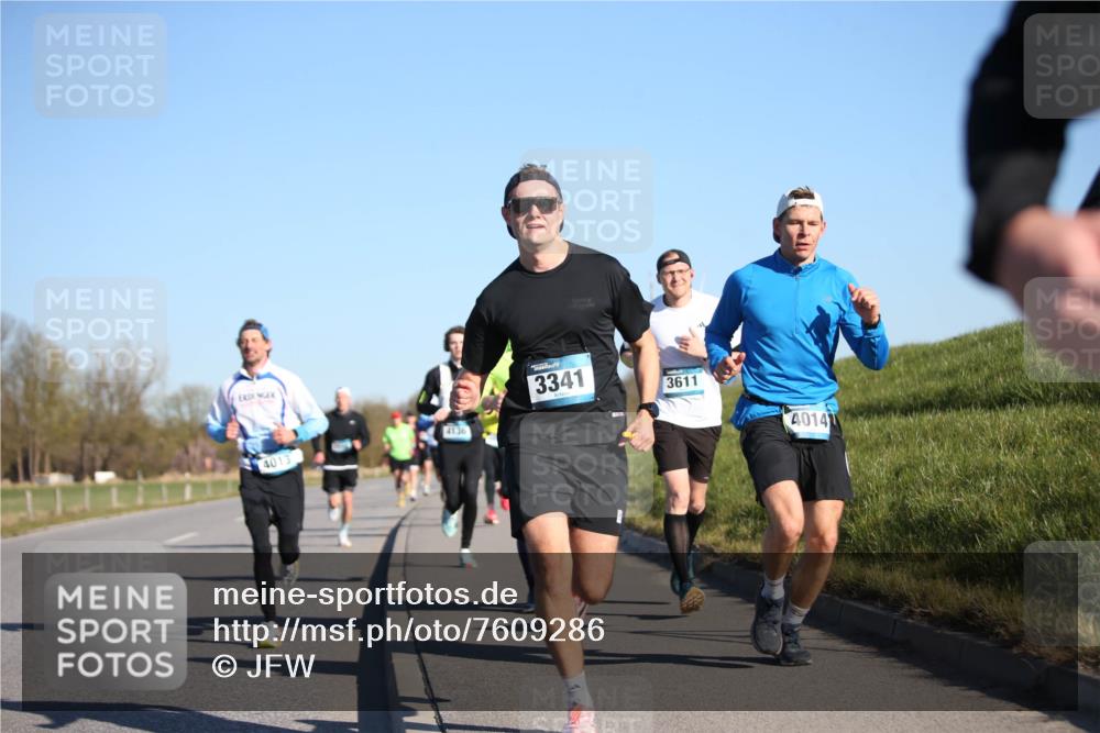 06.04.2025 - 44. Internationalen Wilhelmsburger Insellauf Jannik Wohlers http://msf.ph/oto/7609286 06.04.2025 09:23:18 Laufen 4013, 4136, 3341, 3611, 40141 meine-sportfotos.de