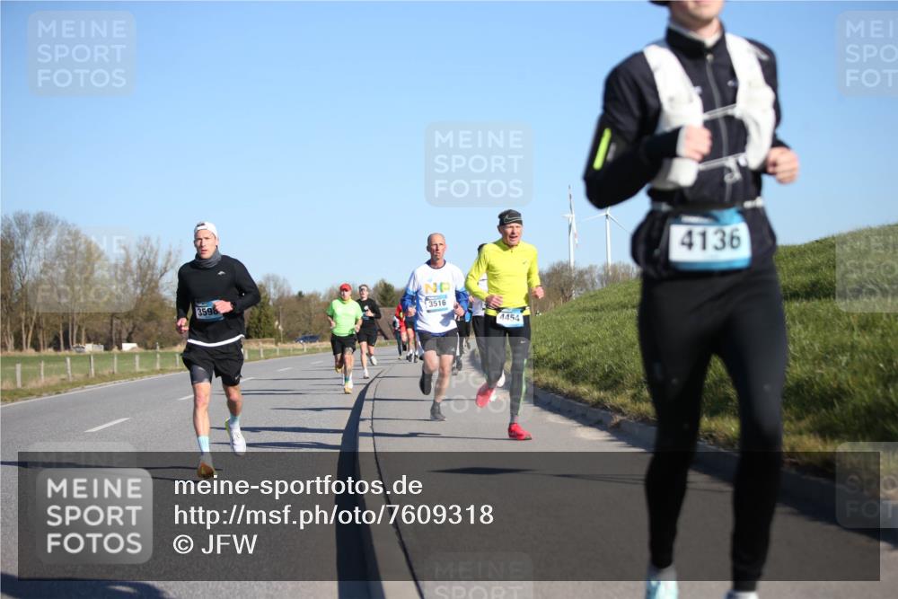 06.04.2025 - 44. Internationalen Wilhelmsburger Insellauf Jannik Wohlers http://msf.ph/oto/7609318 06.04.2025 09:23:21 Laufen 3598, 3516, 4454, 4136 meine-sportfotos.de