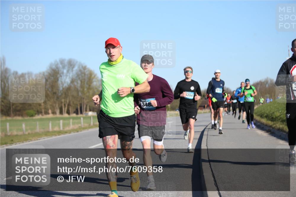 06.04.2025 - 44. Internationalen Wilhelmsburger Insellauf Jannik Wohlers http://msf.ph/oto/7609358 06.04.2025 09:23:26 Laufen 348, 3284, 5193, 4615, 3 meine-sportfotos.de