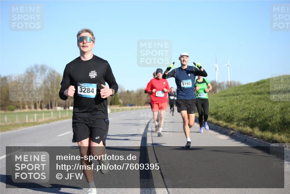 06.04.2025 - 44. Internationalen Wilhelmsburger Insellauf Jannik Wohlers http://msf.ph/oto/7609395 06.04.2025 09:23:29 Laufen 3284, 3550, 5193, 4615 meine-sportfotos.de