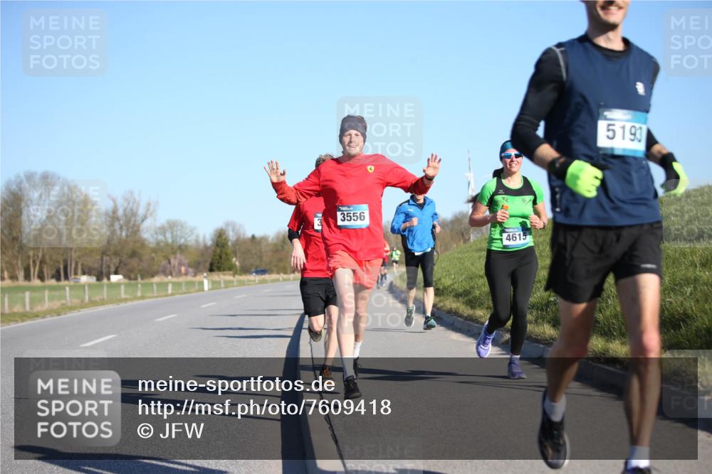 06.04.2025 - 44. Internationalen Wilhelmsburger Insellauf Jannik Wohlers http://msf.ph/oto/7609418 06.04.2025 09:23:30 Laufen 3556, 4615, 5193 meine-sportfotos.de