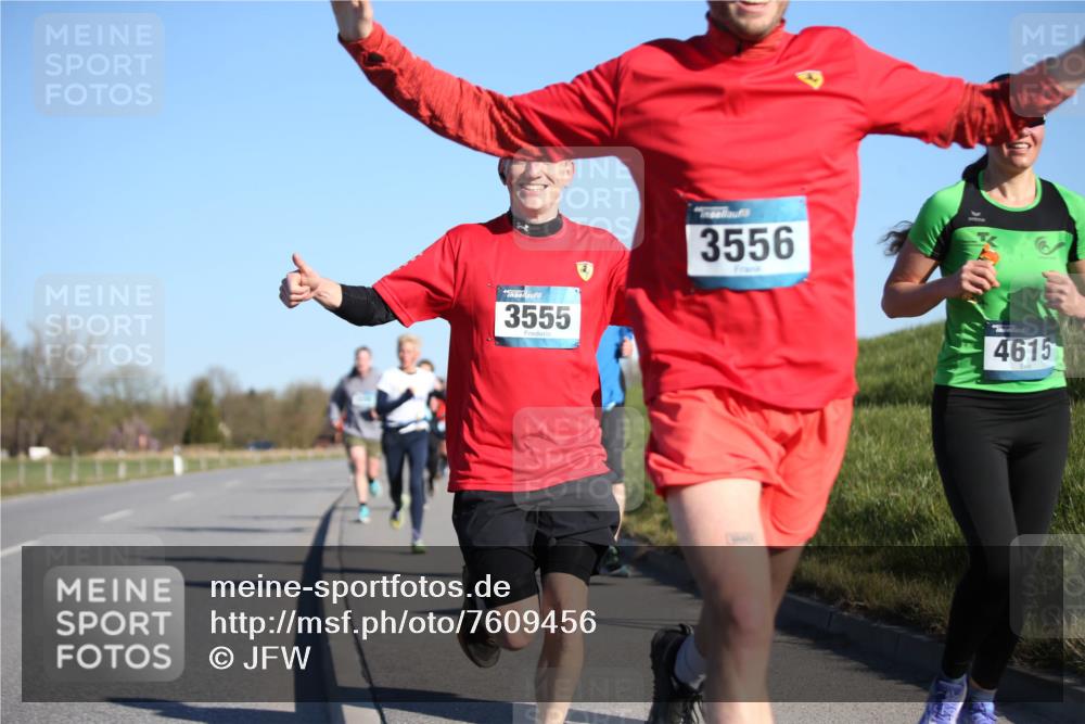06.04.2025 - 44. Internationalen Wilhelmsburger Insellauf Jannik Wohlers http://msf.ph/oto/7609456 06.04.2025 09:23:32 Laufen 3555, 3556, 4615 meine-sportfotos.de