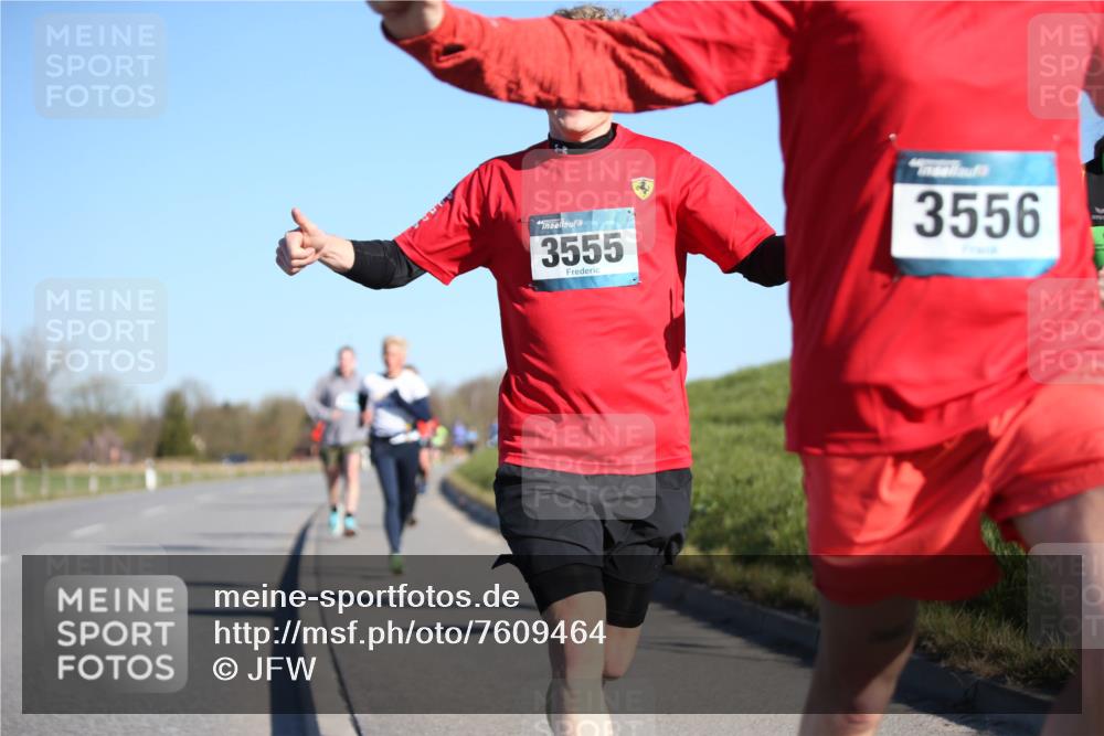 06.04.2025 - 44. Internationalen Wilhelmsburger Insellauf Jannik Wohlers http://msf.ph/oto/7609464 06.04.2025 09:23:32 Laufen 3555, 3556 meine-sportfotos.de