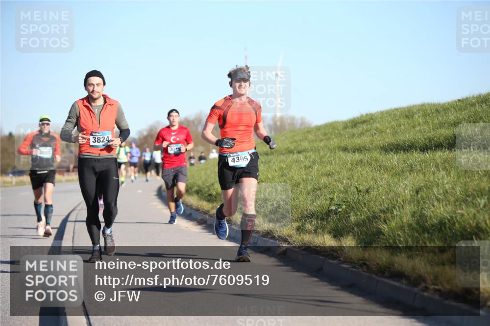 06.04.2025 - 44. Internationalen Wilhelmsburger Insellauf Jannik Wohlers http://msf.ph/oto/7609519 06.04.2025 09:23:38 Laufen 3884, 3824, 304, 4305 meine-sportfotos.de