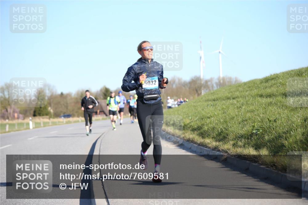 06.04.2025 - 44. Internationalen Wilhelmsburger Insellauf Jannik Wohlers http://msf.ph/oto/7609581 06.04.2025 09:23:44 Laufen 5032 meine-sportfotos.de