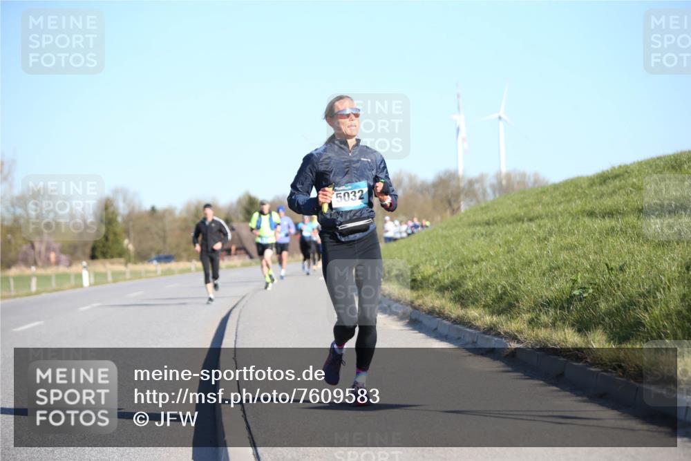 06.04.2025 - 44. Internationalen Wilhelmsburger Insellauf Jannik Wohlers http://msf.ph/oto/7609583 06.04.2025 09:23:44 Laufen 5032 meine-sportfotos.de