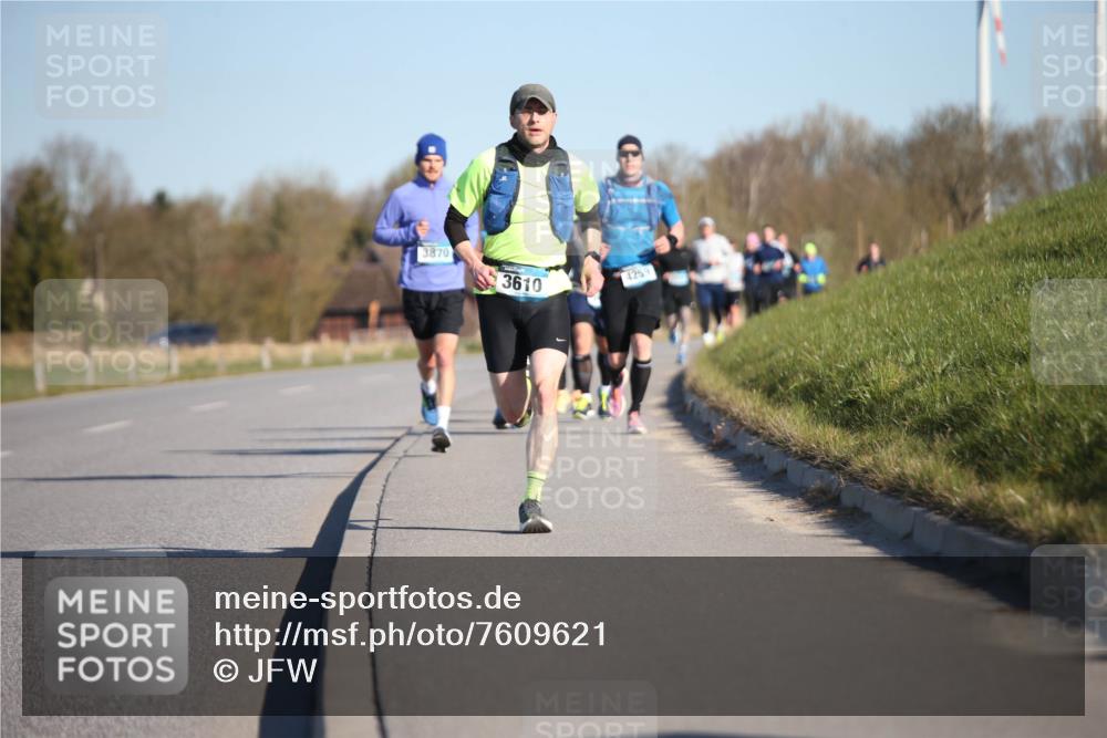 06.04.2025 - 44. Internationalen Wilhelmsburger Insellauf Jannik Wohlers http://msf.ph/oto/7609621 06.04.2025 09:23:49 Laufen 3870, 4259, 3610 meine-sportfotos.de