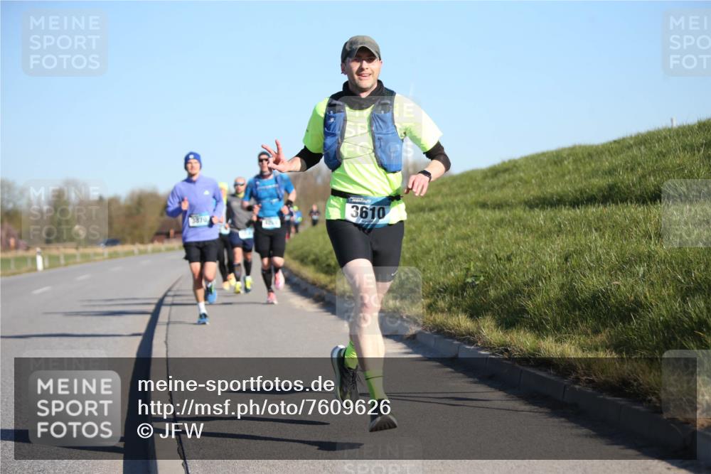 06.04.2025 - 44. Internationalen Wilhelmsburger Insellauf Jannik Wohlers http://msf.ph/oto/7609626 06.04.2025 09:23:52 Laufen 3870, 425, 3610 meine-sportfotos.de