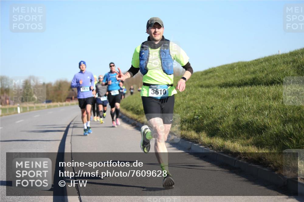 06.04.2025 - 44. Internationalen Wilhelmsburger Insellauf Jannik Wohlers http://msf.ph/oto/7609628 06.04.2025 09:23:52 Laufen 3870, 3610 meine-sportfotos.de