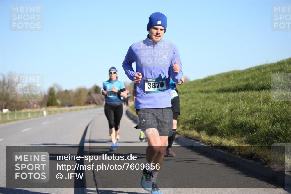 06.04.2025 - 44. Internationalen Wilhelmsburger Insellauf Jannik Wohlers http://msf.ph/oto/7609656 06.04.2025 09:23:56 Laufen 3870, 9 meine-sportfotos.de