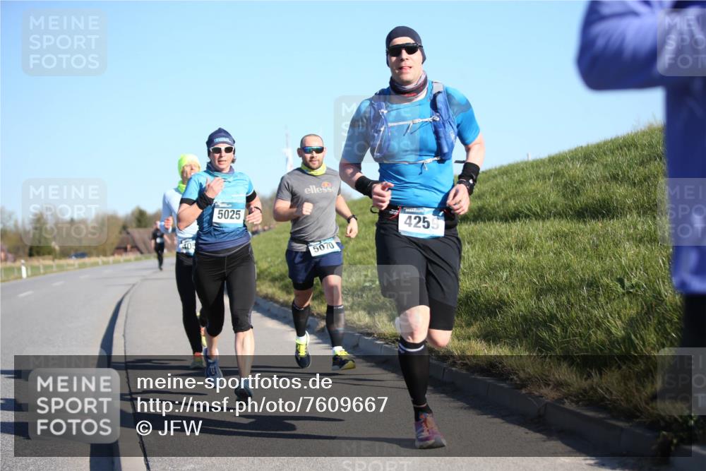 06.04.2025 - 44. Internationalen Wilhelmsburger Insellauf Jannik Wohlers http://msf.ph/oto/7609667 06.04.2025 09:23:57 Laufen 405, 5025, 5070, 4259 meine-sportfotos.de