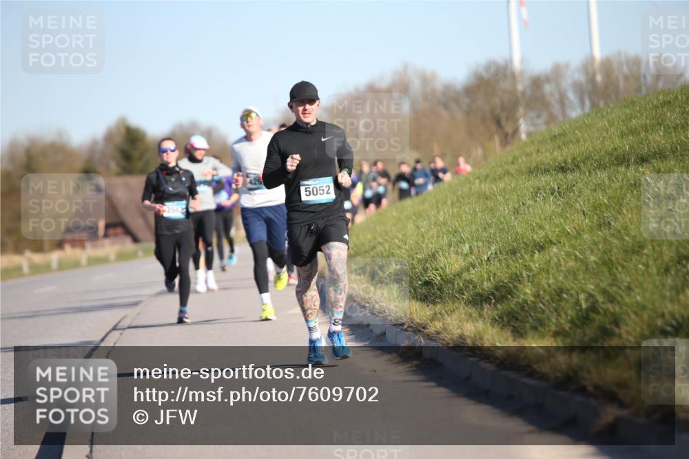 06.04.2025 - 44. Internationalen Wilhelmsburger Insellauf Jannik Wohlers http://msf.ph/oto/7609702 06.04.2025 09:24:01 Laufen 5052 meine-sportfotos.de